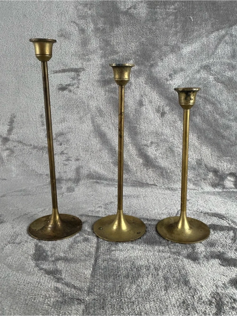 VTG Solid Brass Taper Candlestick Holders Set of 3 Graduated Gold‎ Patina Taiwan